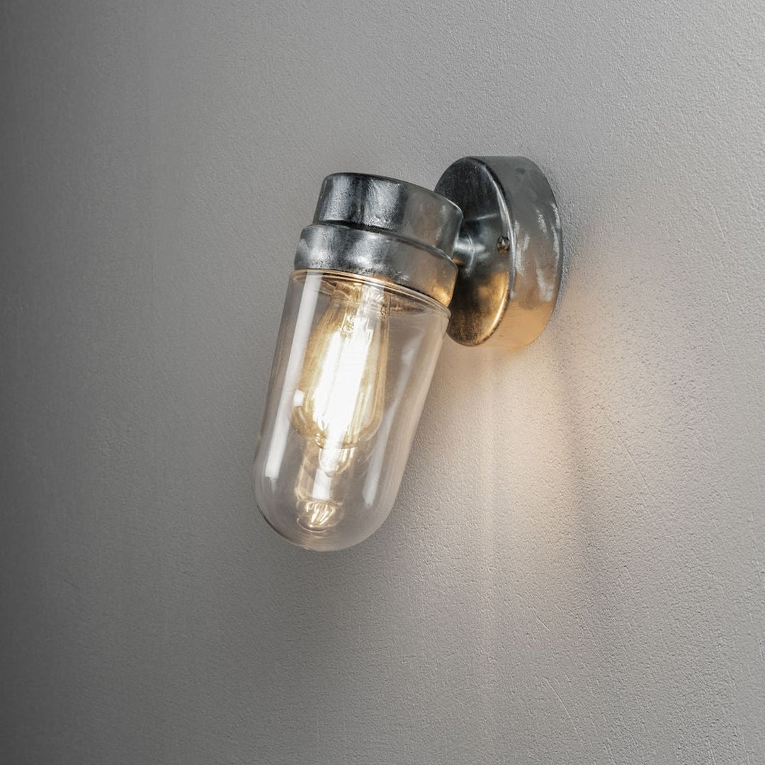 Vega vegglampe utendørs IP54 E27 - Galvanisert stål-Utebelysning vegg klassisk-Konstsmide-Galvanisert-429-320-Lightup.no