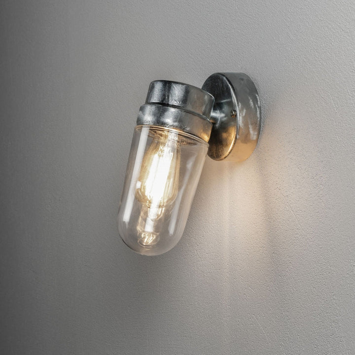 Vega vegglampe utendørs IP54 E27 - Galvanisert stål-Utebelysning vegg klassisk-Konstsmide-Galvanisert-429-320-Lightup.no