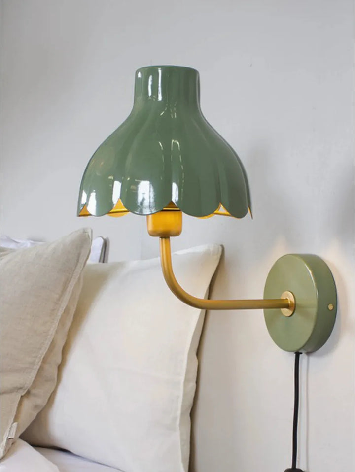 Wells vegglampe-Vegglamper-Pr home of Scandinavia Ab-Beige / Gullfarget-prh-2832108-Lightup.no