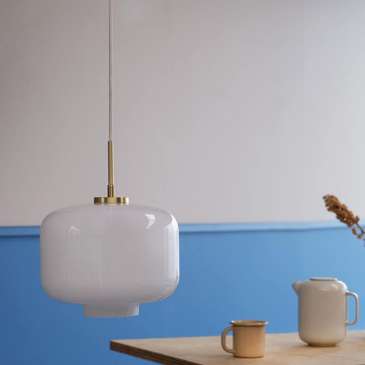 Arp takpendel 30 cm - Messing/Opal glass-Takpendler-Dyberg Larsen-Messing / Opal-DL-8178-Lightup.no