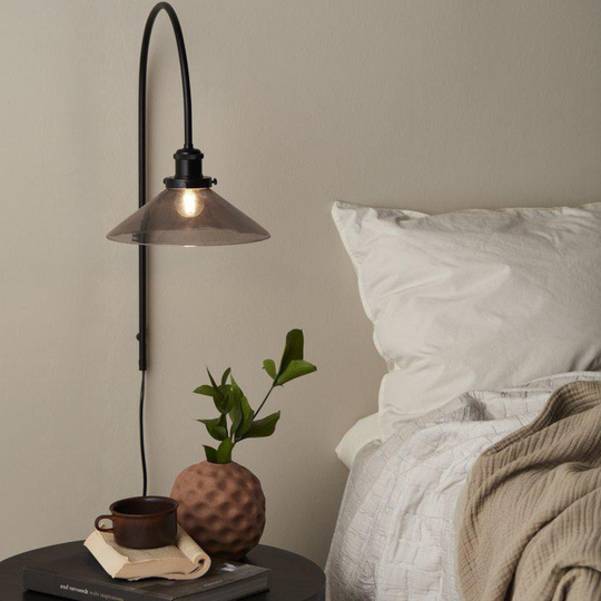 August vegglampe - Svart-Vegglamper-Pr home of Scandinavia Ab-Svart-Prh__3152503-Lightup.no