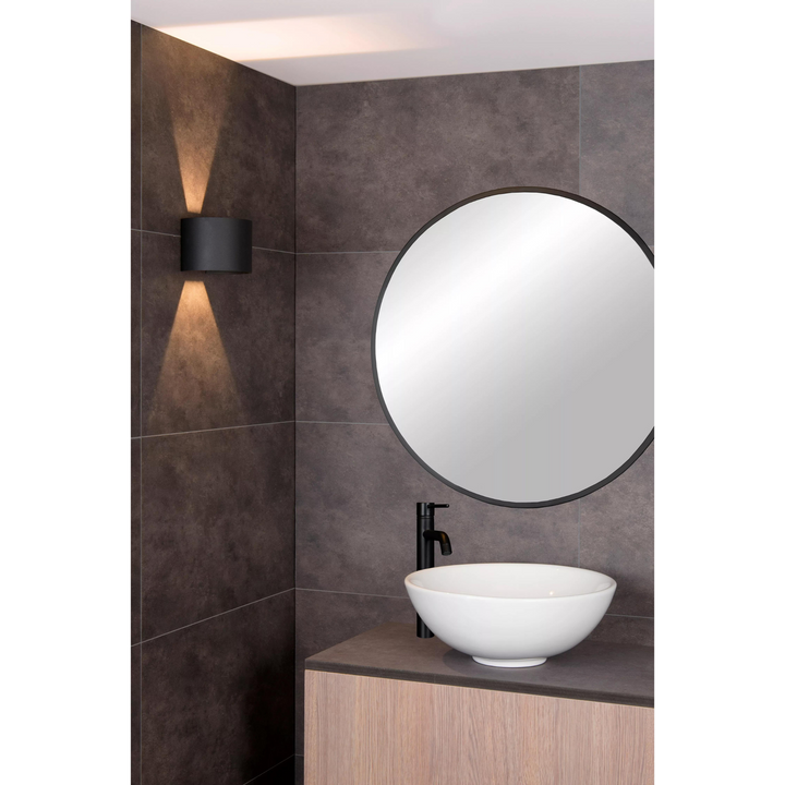 Axi round vegglampe opp/ned baderom IP54 6 watt 2700 Kelvin - Svart-Vegglamper-Lucide-Svart-LC69201/06/30-Lightup.no