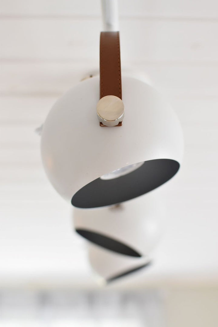 Bow taklampe - Hvit/Brun-Taklamper-Aneta Lighting-Svart-66802-01-Lightup.no