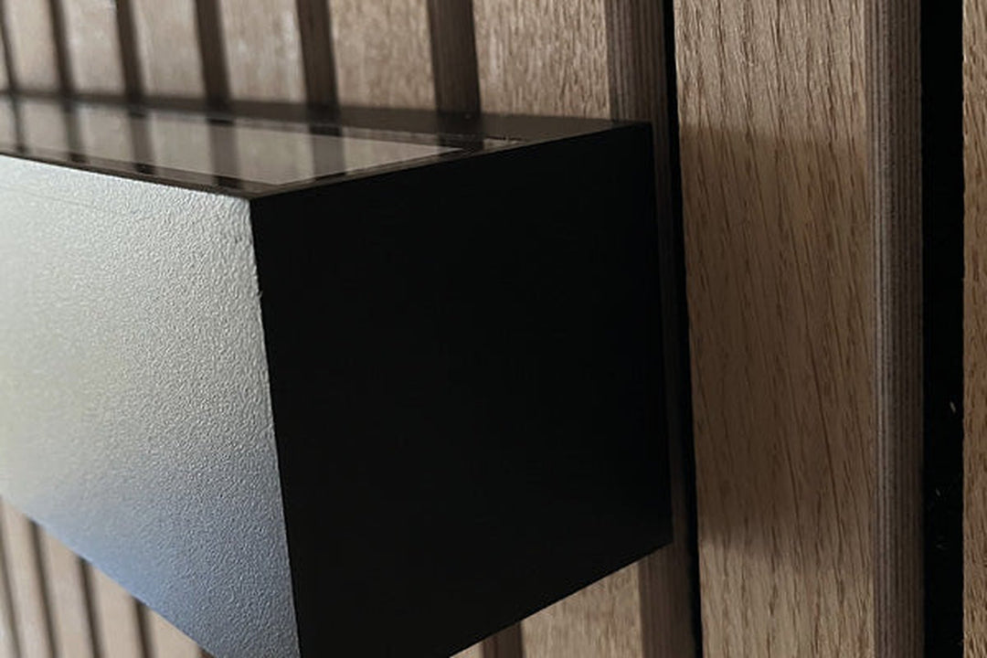 Brick vegglampe utendørs opp/ned IP65 3000K 14,6W Dimbar - Svart-Utebelysning vegg opp og ned-Antidark-Svart-2-237-32-2-Lightup.no