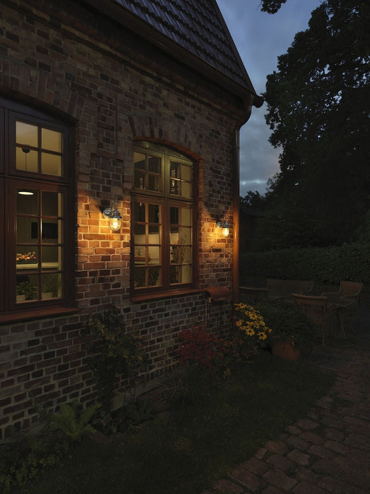 Cerignola vegglampe IP44 - Galvanisert stål-Utebelysning vegg klassisk-Konstsmide-Galvanisert-7351-320-Lightup.no