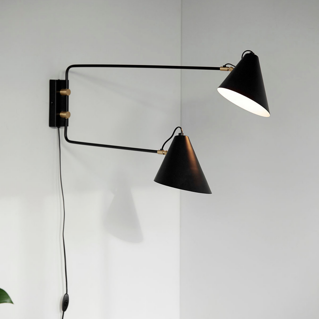 Club dobbel vegglampe-Vegglamper-House Doctor-Svart / Messing-CL0801-Lightup.no