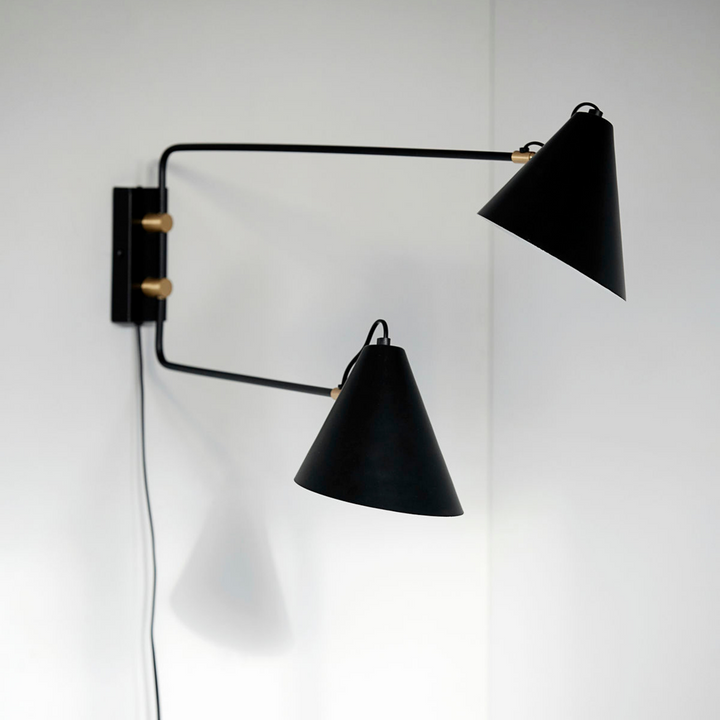 Club dobbel vegglampe-Vegglamper-House Doctor-Svart / Messing-CL0801-Lightup.no