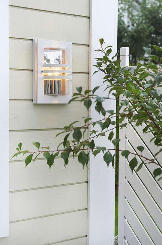 Ekeberg vegglampe - Hvit-Utebelysning vegg veggskjold-Eglo-Hvit-3100000325-Lightup.no