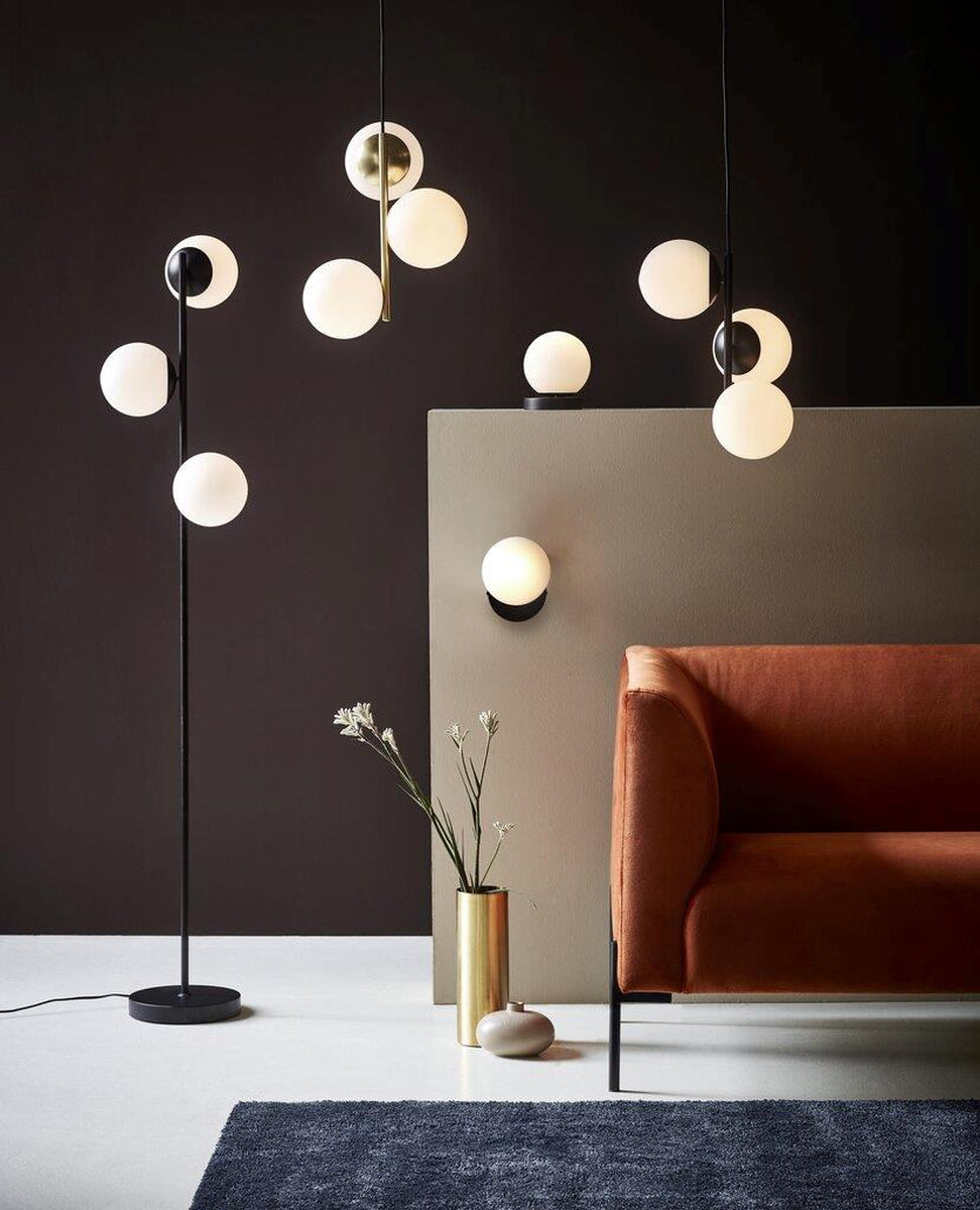 Lilly gulvlampe - Svart/Opal-Gulvlamper-Nordlux-Svart / Opal-48613003-Lightup.no