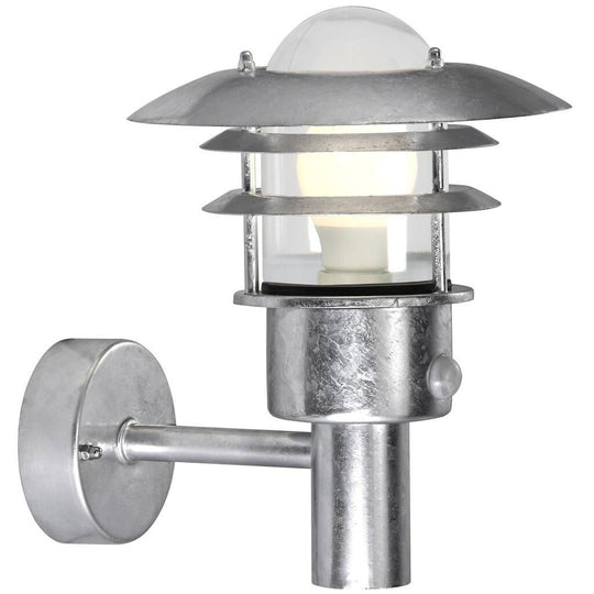 Lønstrup 22 vegglampe utendørs E27 IP44 m/sensor - Galvanisert stål-Utebelysning vegg klassisk-Nordlux-Galvanisert-71432031-Lightup.no