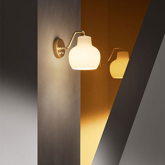 Louis Poulsen VL Ring Crown Vegglampe-Vegglamper-Louis Poulsen-Messing / Opal-LP__5743145450-Lightup.no