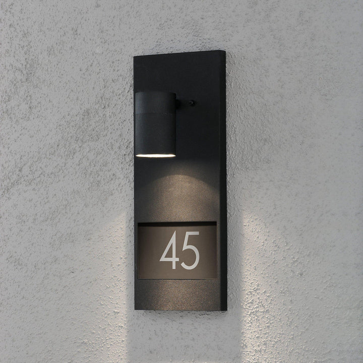 Modena vegglampe inkl husnummer - Svart-Utebelysning vegg opp og ned-Konstsmide-Svart-7655-750-Lightup.no