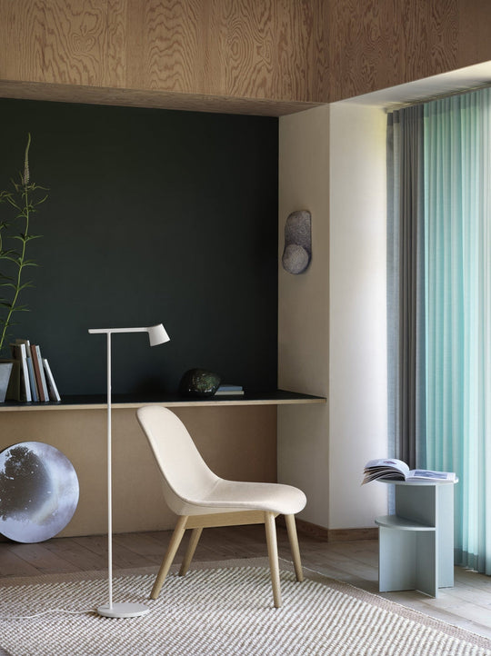 Muuto Tip gulvlampe-Gulvlamper-MUUTO-Grå-MUO__22316-Lightup.no
