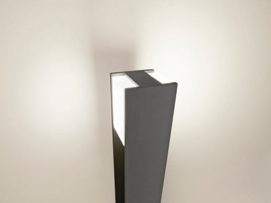 Philips Bridge pullert 80,2 cm utendørs IP44 E27 - Antrasitt-Utebelysning pullert-Philips-Antrasitt-915003761603-Lightup.no