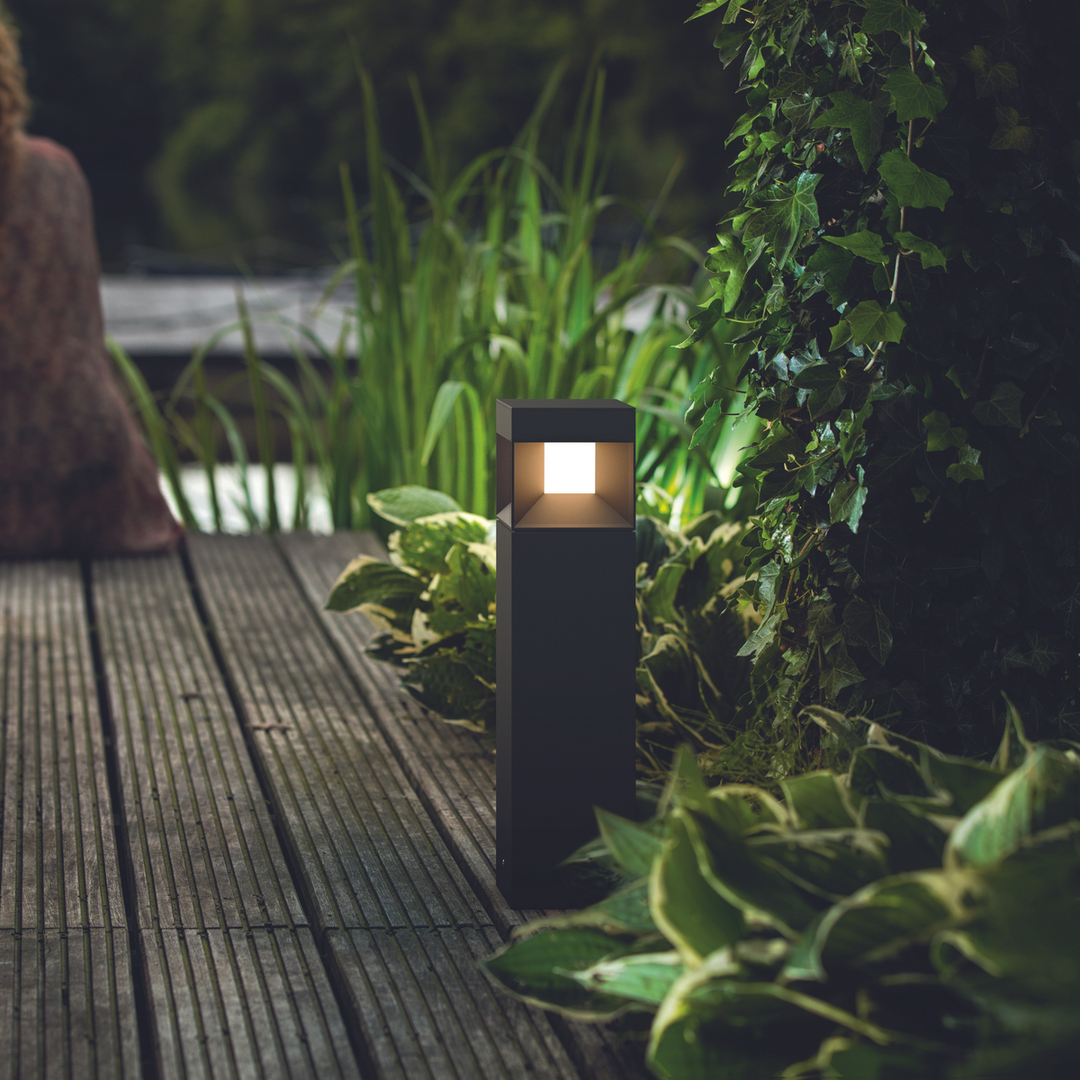 Philips myGarden Parterre LED pullert mini, Svart-Utebelysning pullert-Philips-Svart-915005378101-Lightup.no