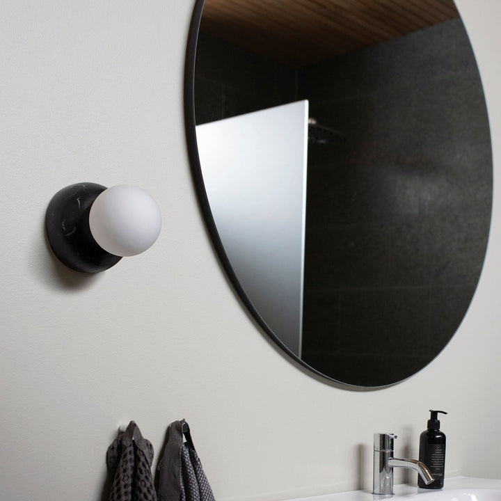 Torrano vegg og taklampe - Svart-Baderomsbelysning vegglamper-Globen Lighting-Svart-590511-Lightup.no