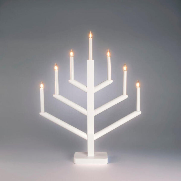 Adventsstake 7 lys i tre – 61,7 cm-Julebelysning adventsstake-Konstsmide-Matt hvit-2505-210-Lightup.no