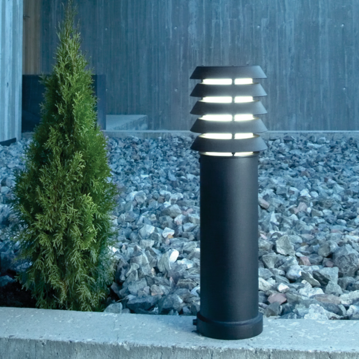 Alta pullert 1477-Utebelysning pullert-Norlys-Svart-3185433-Lightup.no