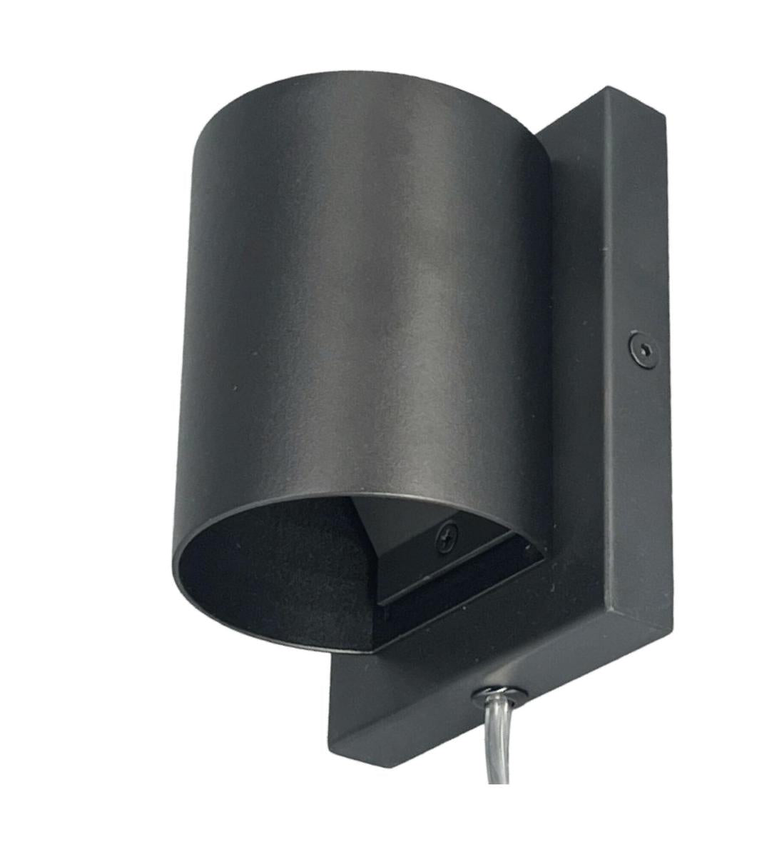 Argo K1 vegglampe ned lys-Vegglamper-NorDesign-Svart-060110105-Lightup.no