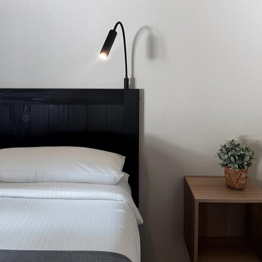 Artic sengelampe 5,5 Watt 3000 Kelvin - Dimbar-Vegglamper-Aneta Lighting-Svart-20004-15-Lightup.no