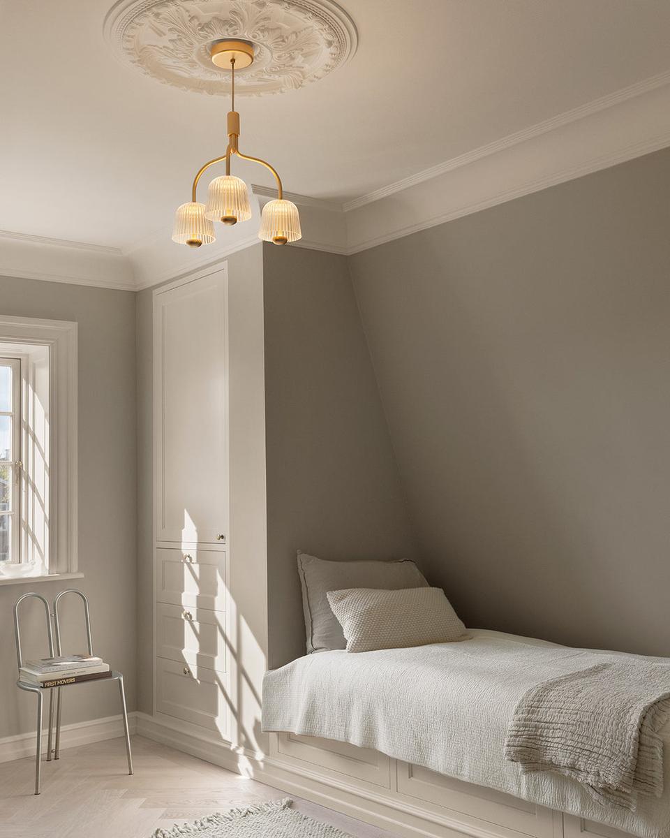 Asteea 3 takpendel 8W 2700 Kelvin - Dimbar-Takpendler-Nuura-Messing / Klar-Nua__2171001-Lightup.no