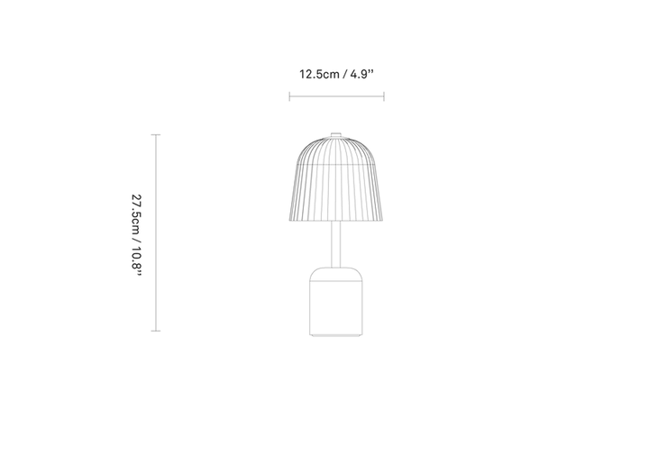 Asteea bærbar bordlampe 2W 2200 Kelvin IP65 - Oppladbar-Bordlamper-Nuura-Messing / Klar-Nua__2178001-Lightup.no