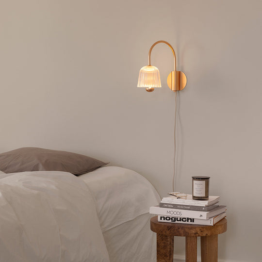 Asteea vegglampe 6,7W 2700 Kelvin - Dimbar-Vegglamper-Nuura-Messing / Klar-Nua__2175001-Lightup.no