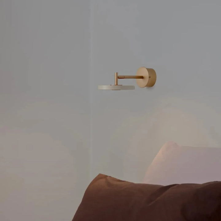 Asteria vegglampe kort til skjult anlegg-Vegglamper-Umage-Nuance mist / messing-2276C4264-Lightup.no