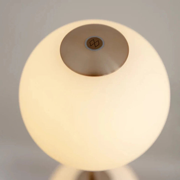 Audrey gulvlampe-Gulvlamper-Umage-Messing/opal-2257-Lightup.no