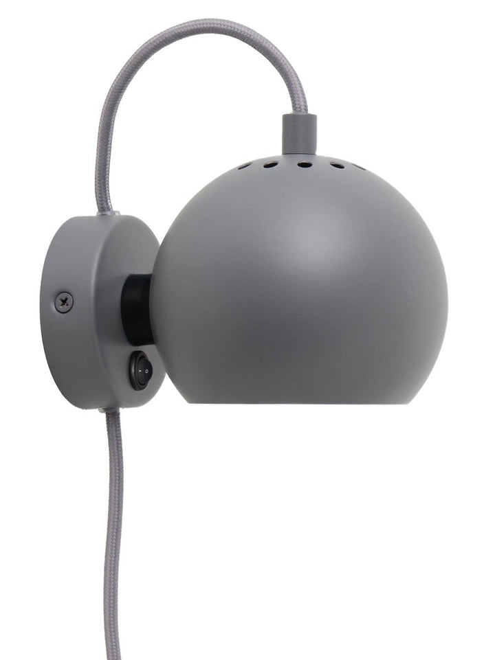 Ball vegglampe Ø12 cm-Vegglamper-Frandsen-Glossy beige-123397-Lightup.no