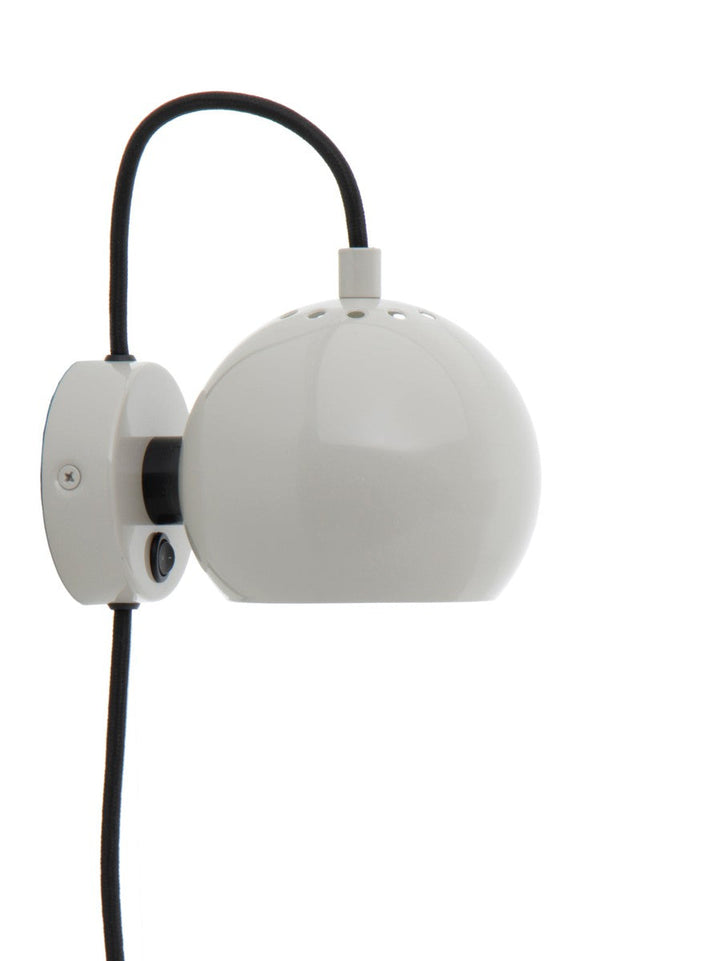 Ball vegglampe Ø12 cm-Vegglamper-Frandsen-Glossy beige-123397-Lightup.no