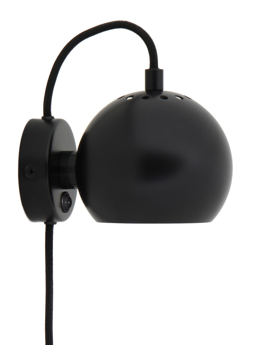 Ball vegglampe Ø12 cm-Vegglamper-Frandsen-Glossy beige-123397-Lightup.no