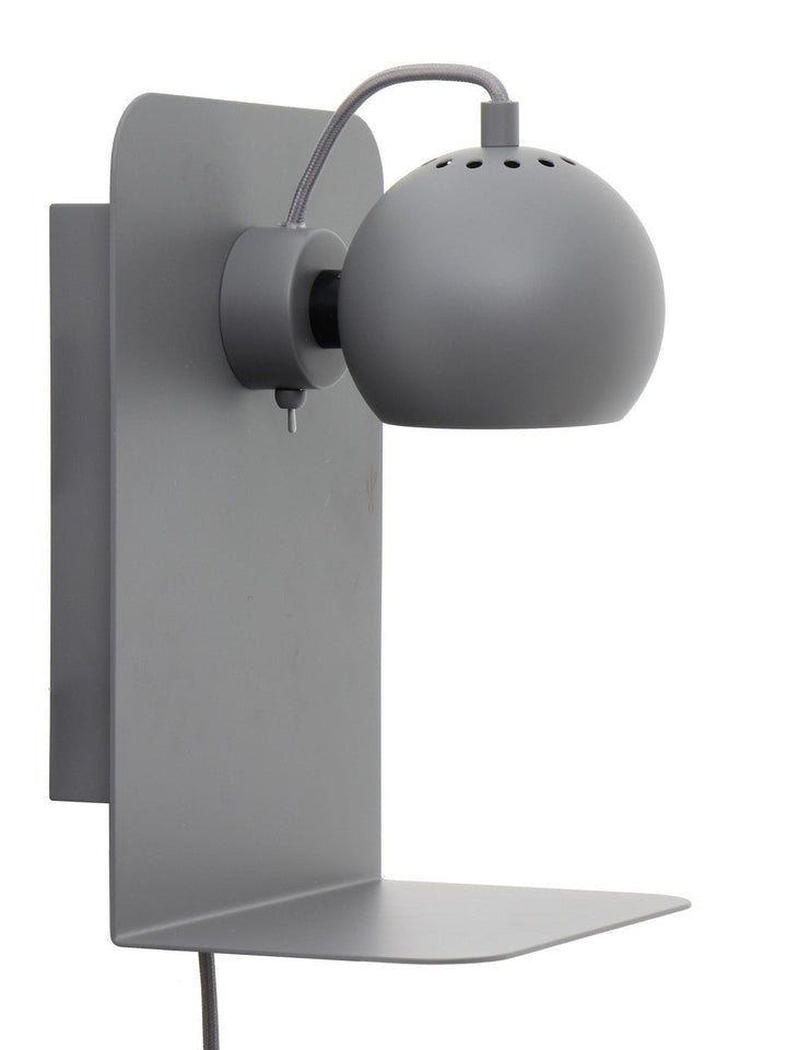 Ball vegglampe m/USB-Vegglamper-Frandsen-Svart-104530-Lightup.no