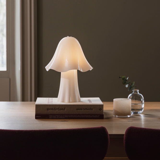 Bello bordlampe-Bordlamper-Globen Lighting-Hvit-610308-Lightup.no