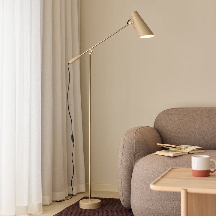 Birdy gulvlampe-Gulvlamper-Northern-Messing / Beige-NOn__590-Lightup.no