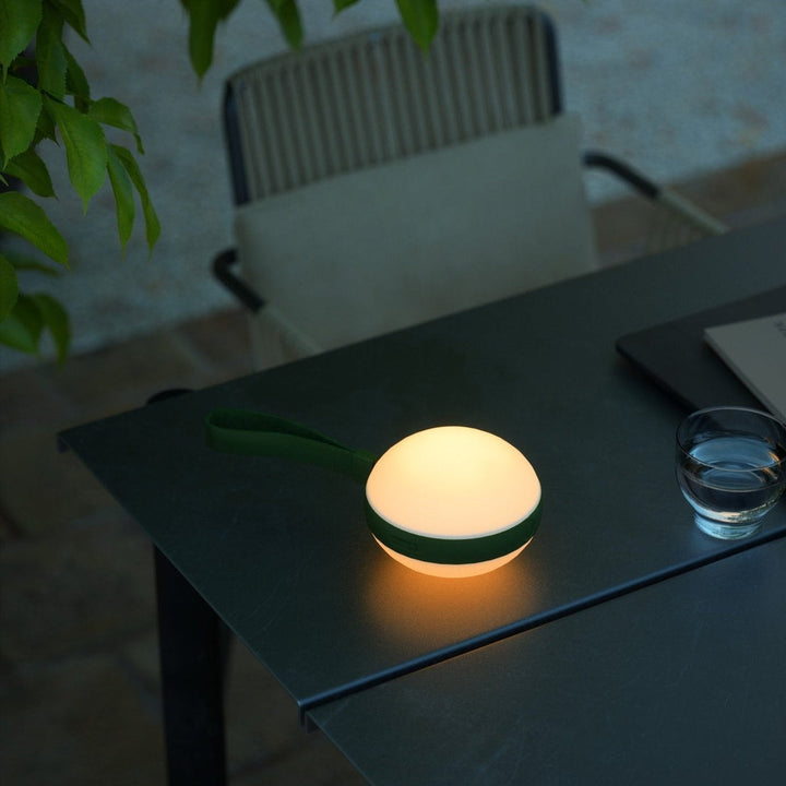 Bring To-Go 12 cm oppladbar lampe for inne og utendørsbruk IP44-Bordlamper-Nordlux-Svart / Hvit-2218013001-Lightup.no