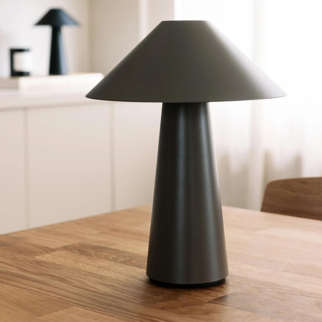 Cannes oppladbar bordlampe-Bordlamper-Globen Lighting-Burgunder-493535-Lightup.no