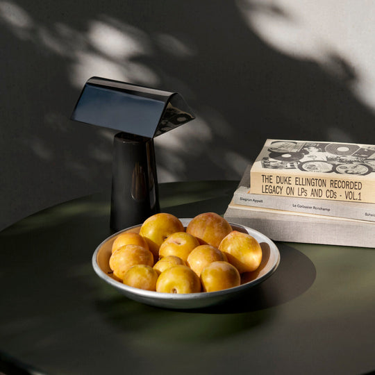 Caret bærbar bordlampe 1W 2700 Kelvin IP44 - Oppladbar-Bordlamper-&Tradition-Antrasitt-133166A572-Lightup.no