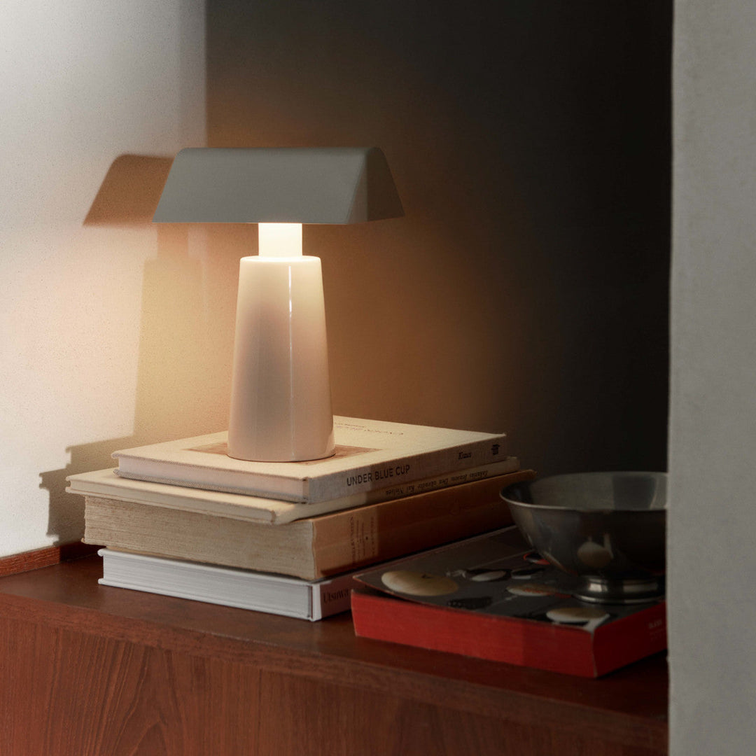 Caret bærbar bordlampe 1W 2700 Kelvin IP44 - Oppladbar-Bordlamper-&Tradition-Grønn-133166A573-Lightup.no