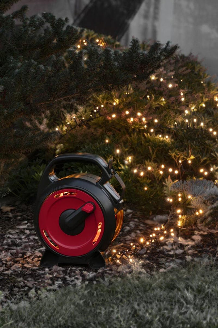 Cluster-lysslynge på kabeltrommel – 300 LED – Amber-Julebelysning juletrelys ute-Konstsmide-Svart/rød-3843-800-Lightup.no