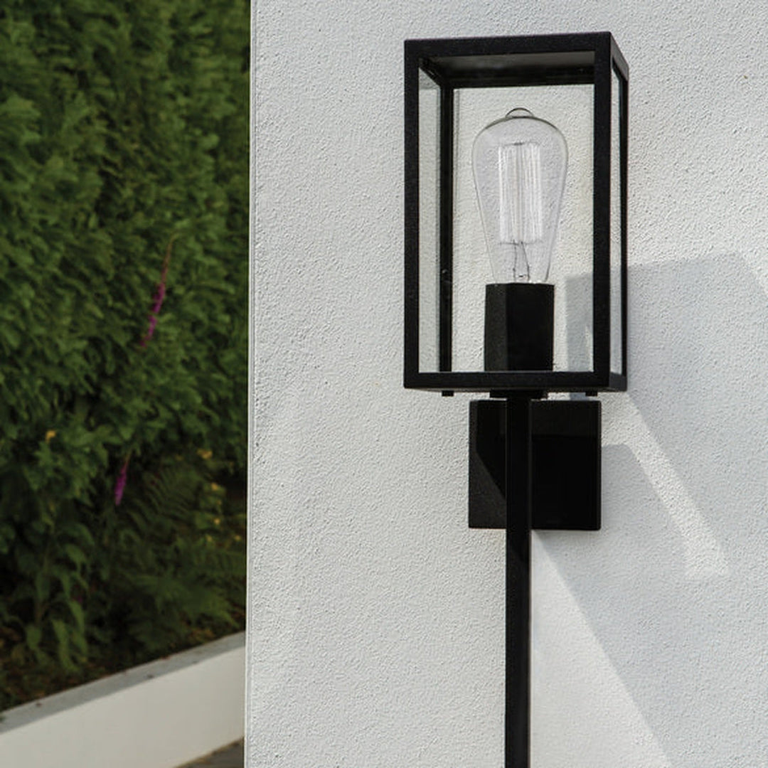 Coach 130 vegglampe utendørs IP44 E27 - Svart-Utebelysning vegg klassisk-Astro Lighting-Svart-Asg__1369006-Lightup.no