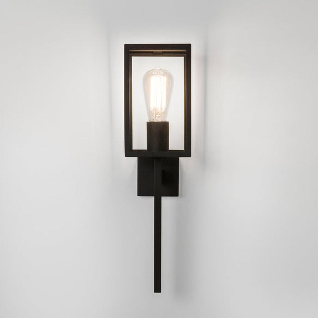 Coach 130 vegglampe utendørs IP44 E27 - Svart-Utebelysning vegg klassisk-Astro Lighting-Svart-Asg__1369006-Lightup.no