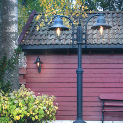 Como stolpe 2 lykter 372-Utebelysning stolpe-Norlys-Svart-3101701-Lightup.no