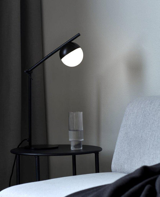 Contina bordlampe-Bordlamper-Nordlux-Svart-2010985003-Lightup.no