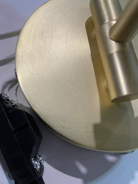 Contina vegglampe - B-vare-Vegglamper-Nordlux-Messing-2010971035-bvare-Lightup.no