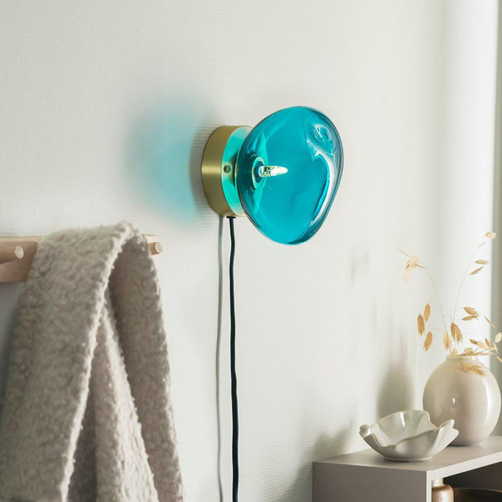 Crystal stone vegglampe, utvendig oppheng-Vegglamper-Hadeland Glassverk-Messing/blå-Hak__120-CS-2029-M2-BNDL-Lightup.no