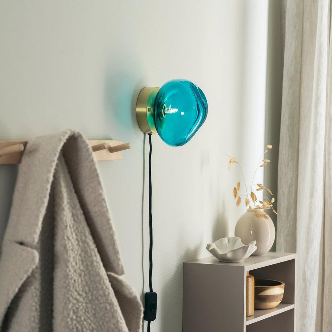 Crystal stone vegglampe, utvendig oppheng-Vegglamper-Hadeland Glassverk-Messing/blå-Hak__120-CS-2029-M2-BNDL-Lightup.no