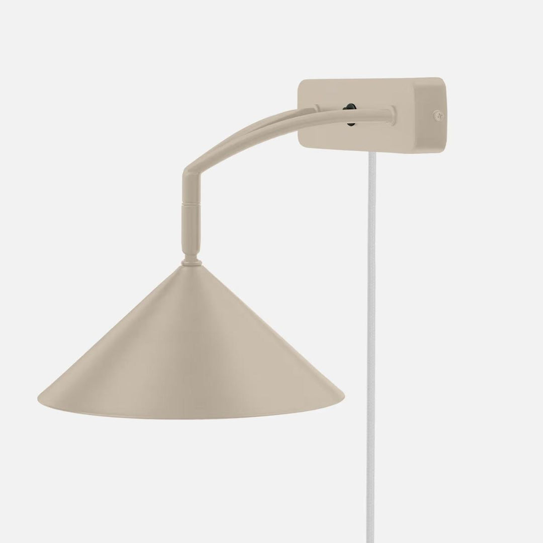 Curve vegglampe-Vegglamper-Globen Lighting-Svart-432011-Lightup.no