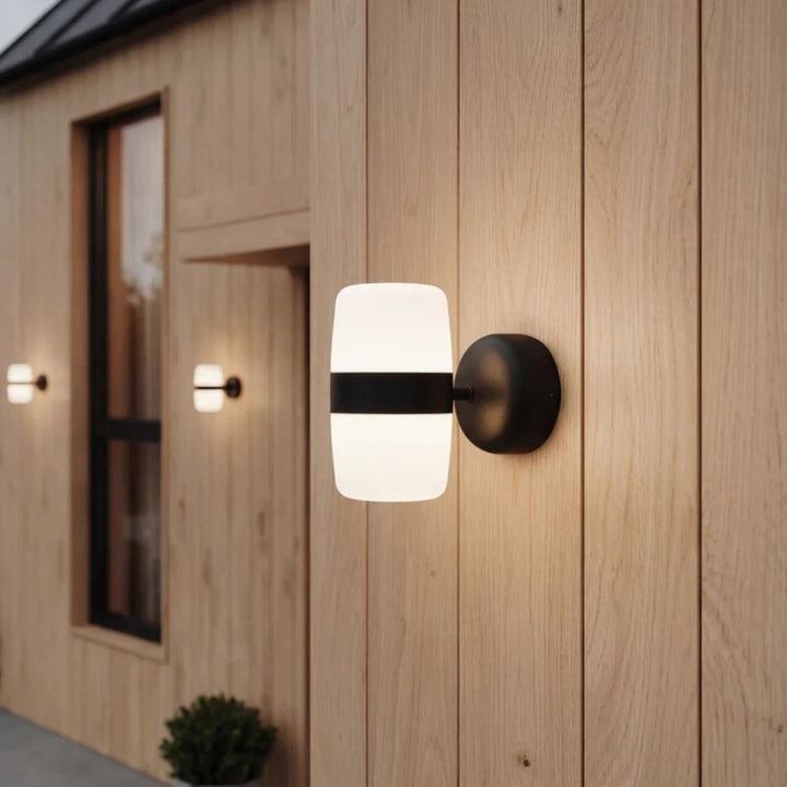 Dahl Hall utendørs/innendørs vegglampe-Vegglamper-Northern-Svart-NOn__851-Lightup.no