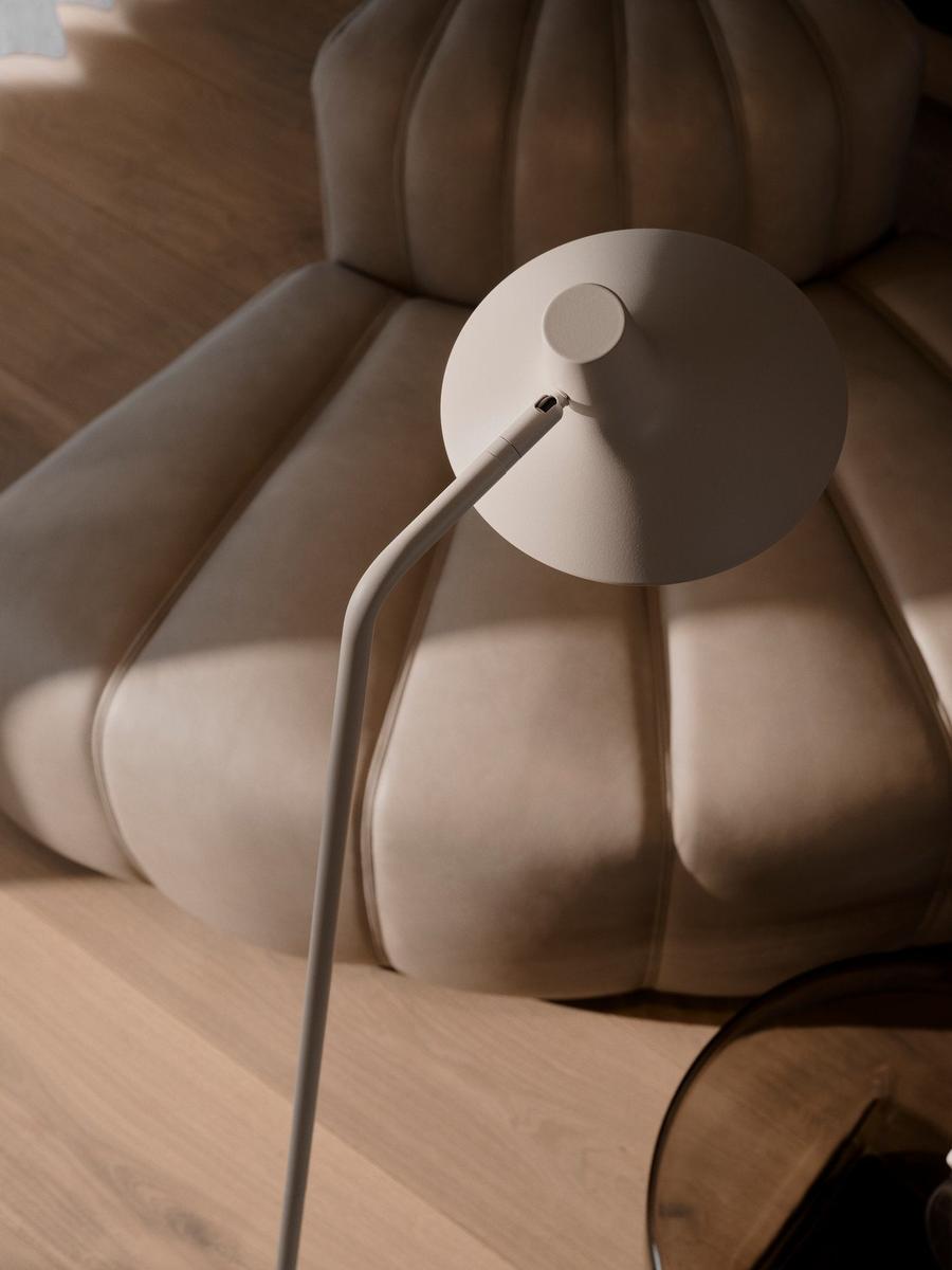 Darci gulvlampe - Svart-Gulvlamper-DFTP-Svart-2120584003-Lightup.no